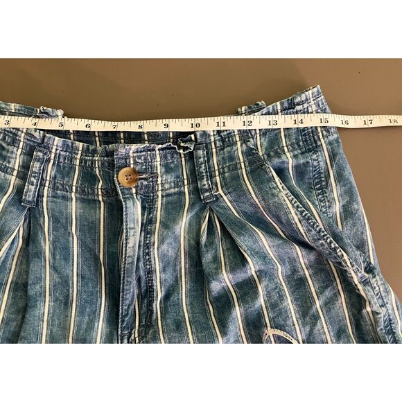 American Eagle striped cuffed pleated front denim shorts - Picture 9 of 12